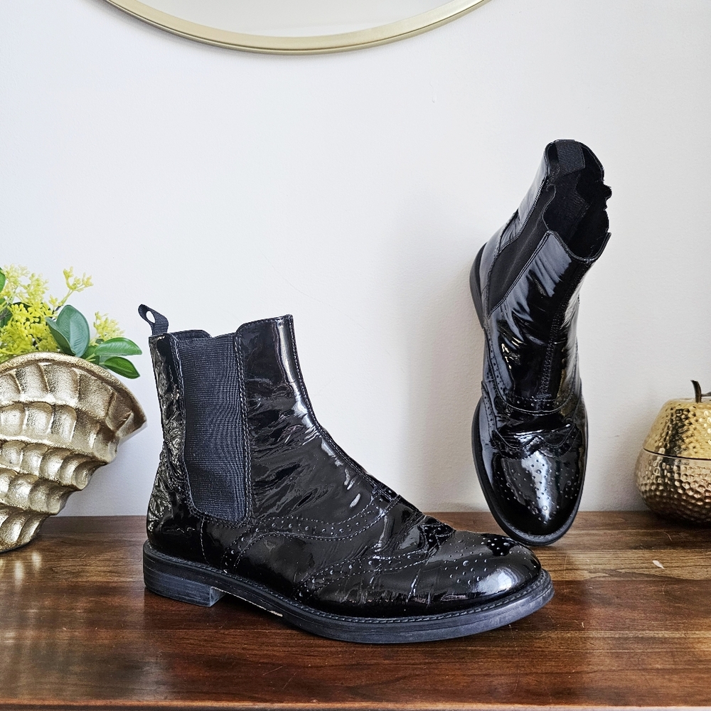 Vagabond Shoemakers Women's Black Patent Genuine Leather Low Heel Chelsea Boots